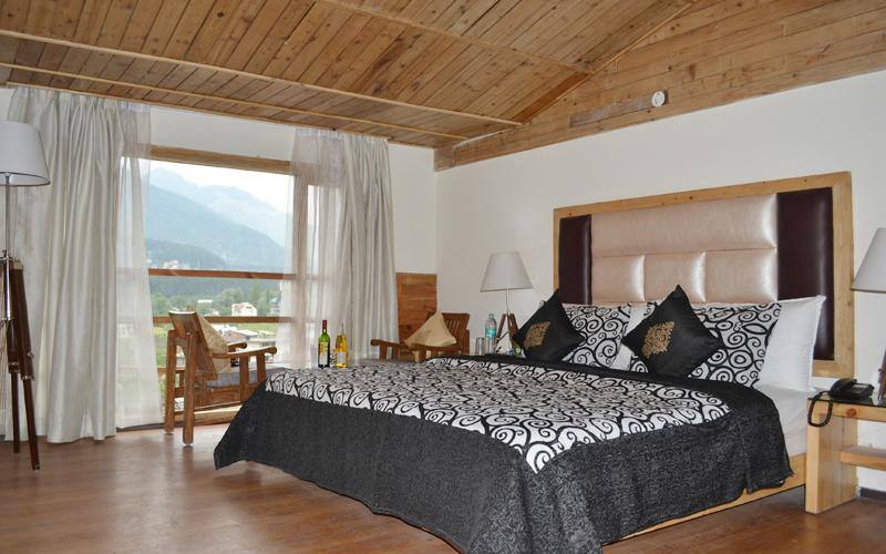 Swiss Wood Hotel, Manali 5